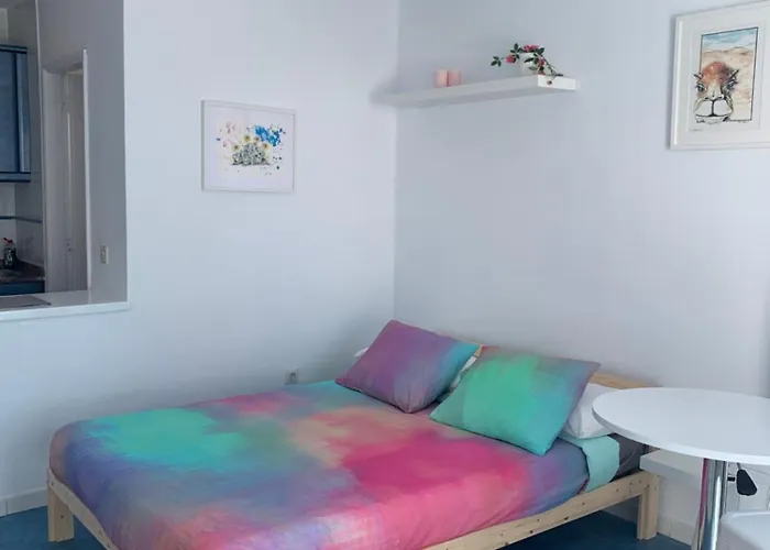 14 Ocean Apartment *